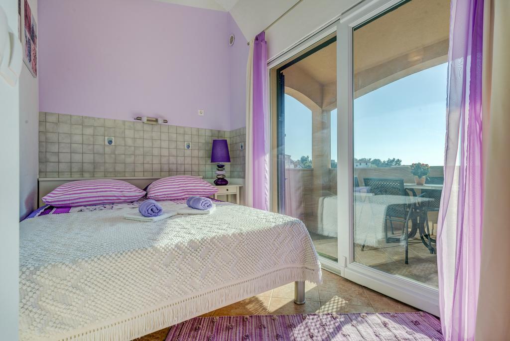 Holiday Home Mirna Vala Севид Экстерьер фото
