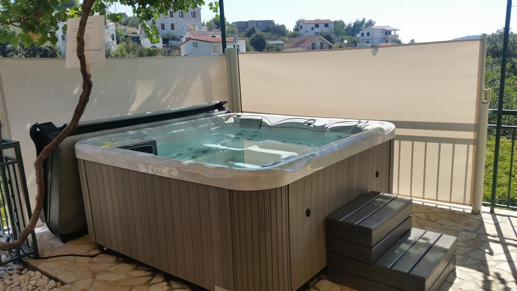 Holiday Home Mirna Vala Севид Экстерьер фото