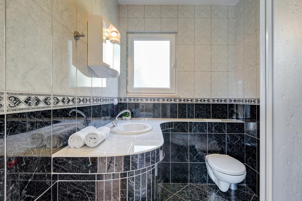 Holiday Home Mirna Vala Севид Экстерьер фото